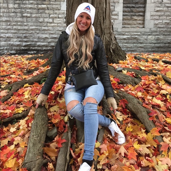 Meet your Posher, Tania - Picture 1 of 1